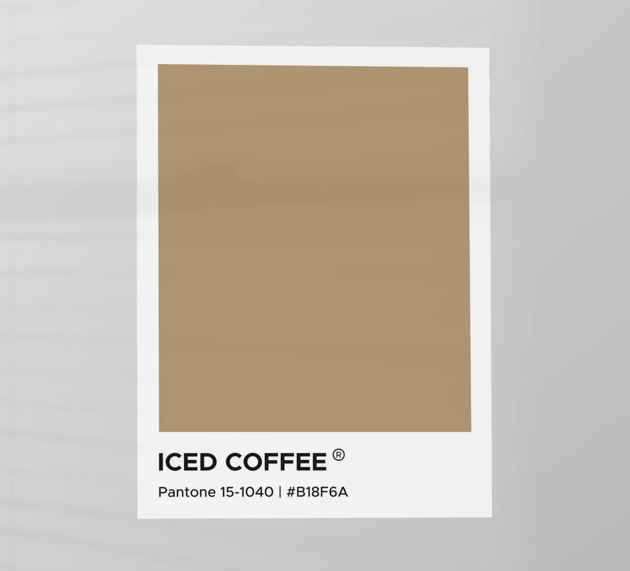 Caffè freddo Pantone pellicola backlit da Paigaam Studio