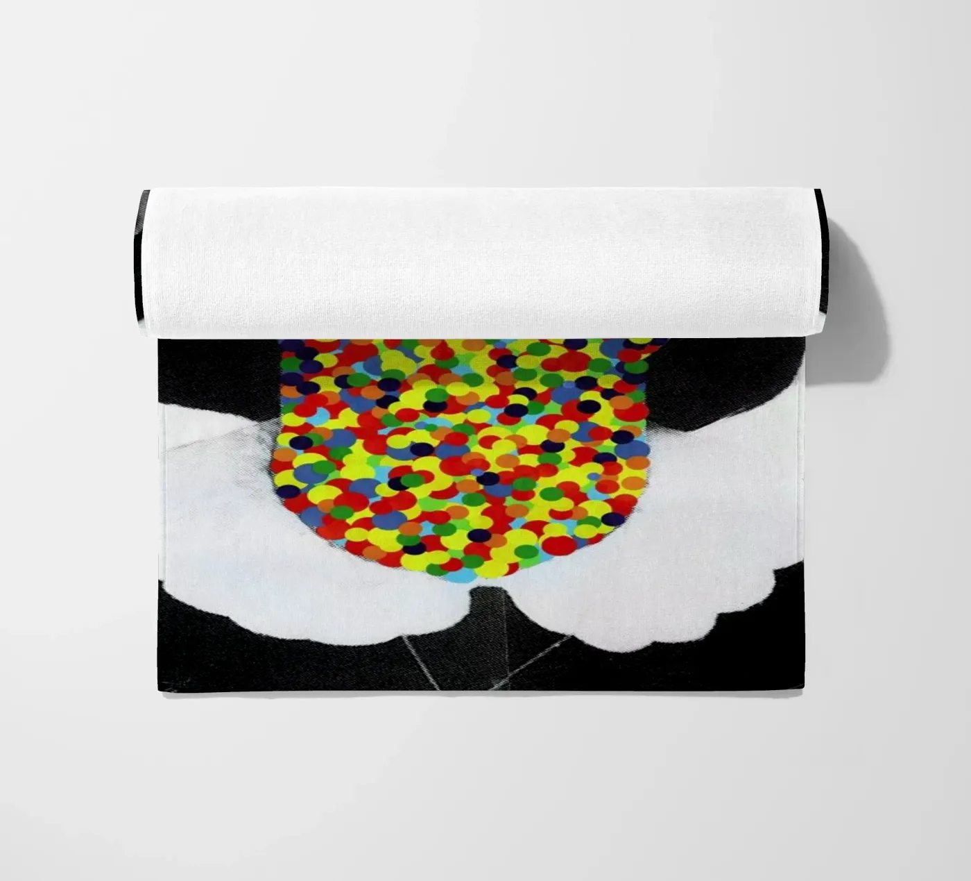 Winona telo mare da Famous When Dead