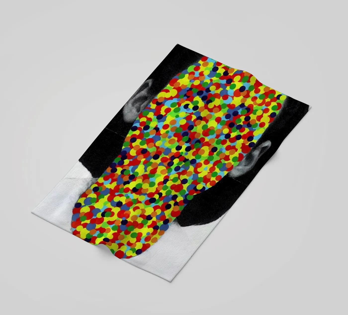 Winona telo mare da Famous When Dead