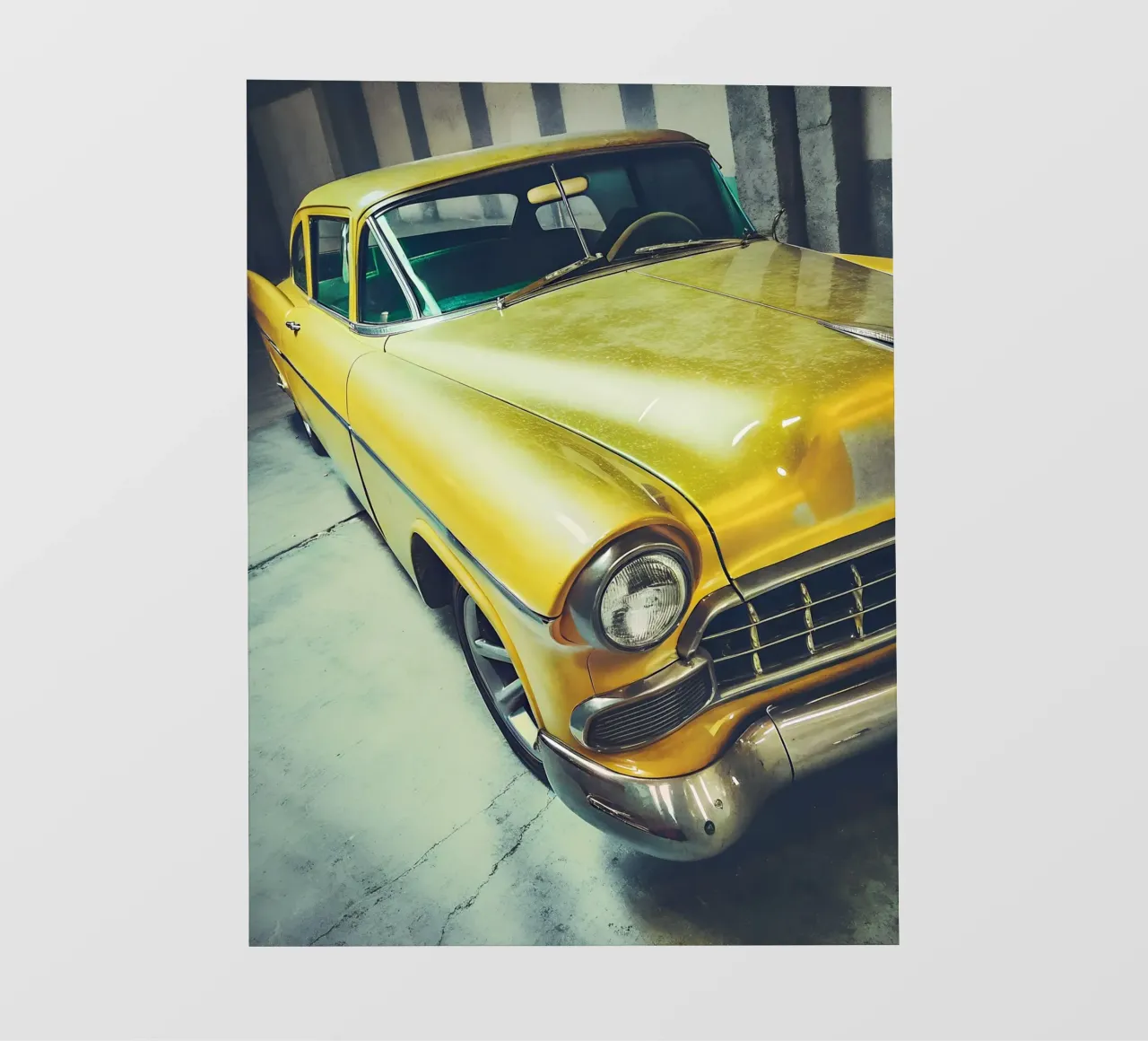 Coche clásico amarillo papel para pared de CAR EDITION