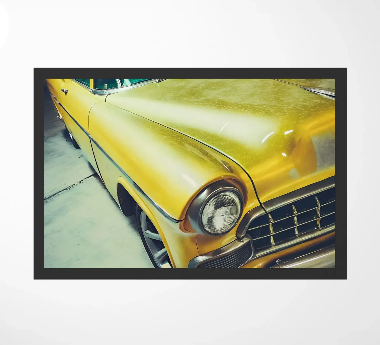 Gelber Oldtimer Fußmatte von CAR EDITION