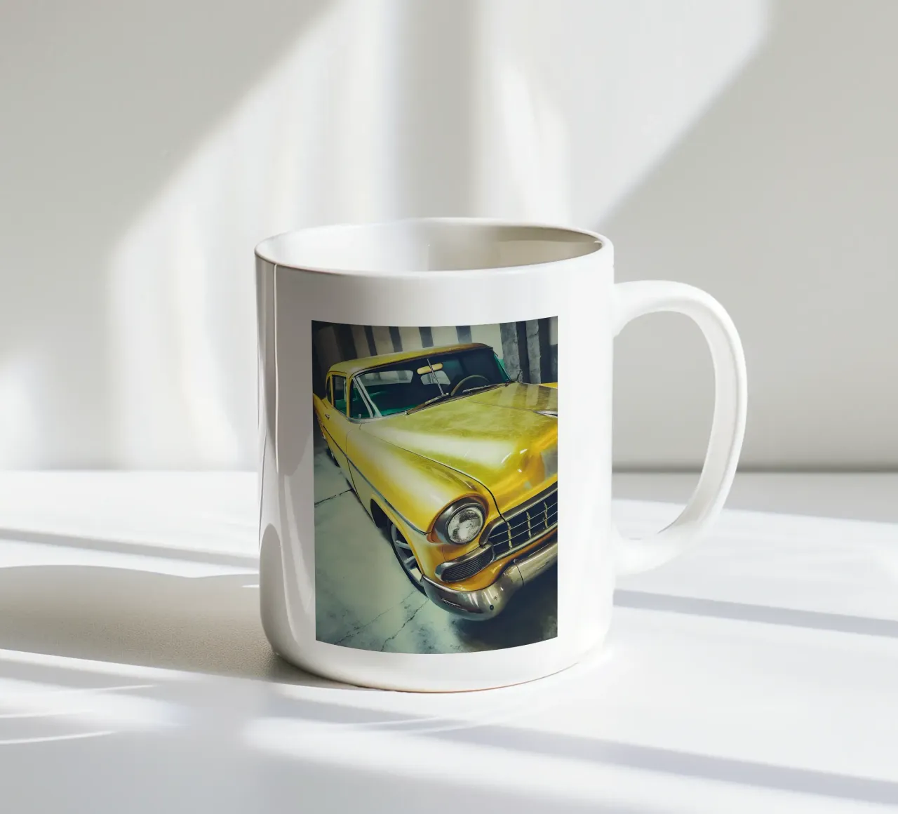 Auto d'epoca gialla tazza in ceramica da CAR EDITION