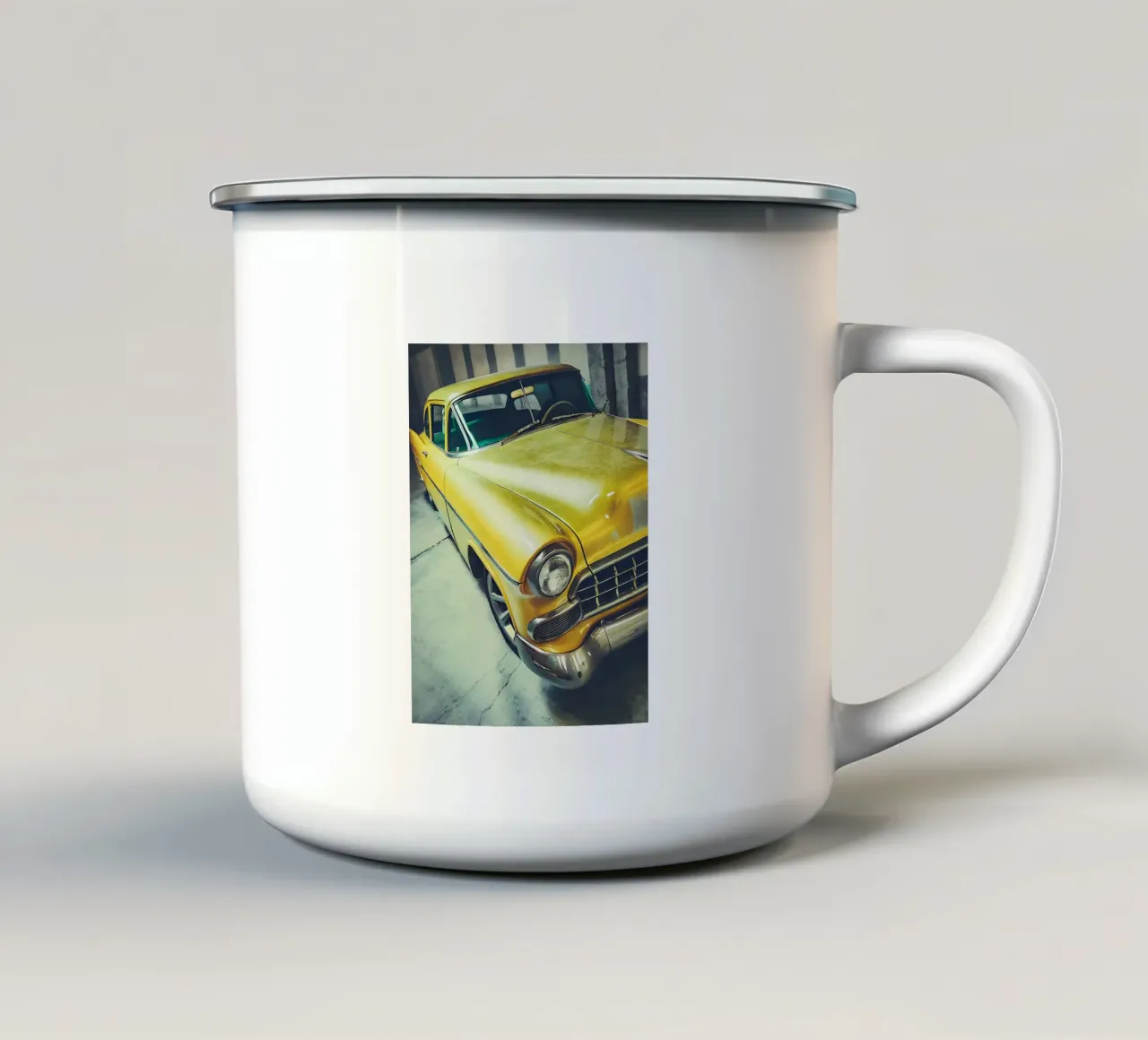 Auto d'epoca gialla tazza in smalto da CAR EDITION
