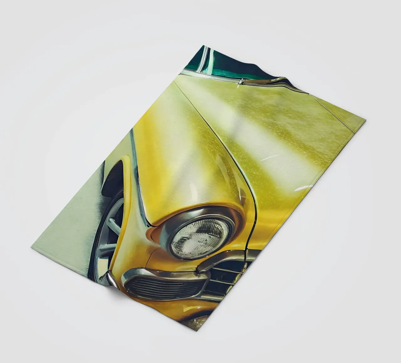 Gelber Oldtimer Fleecedecke von CAR EDITION