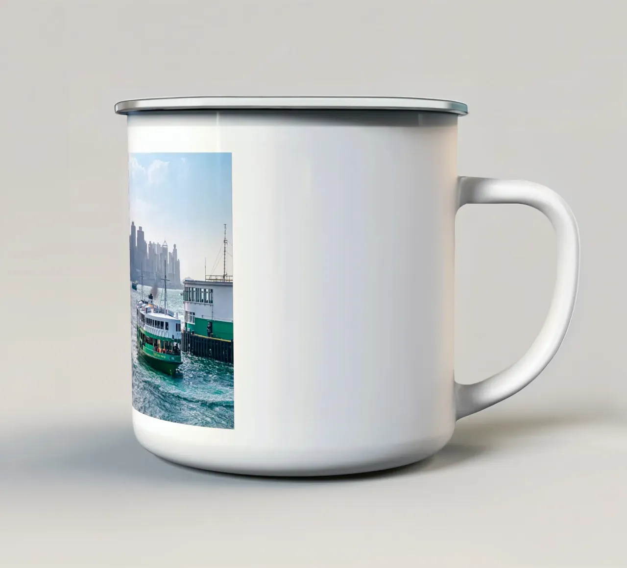Hongkong Ferry tazza in smalto da Mathias Remmling Photography