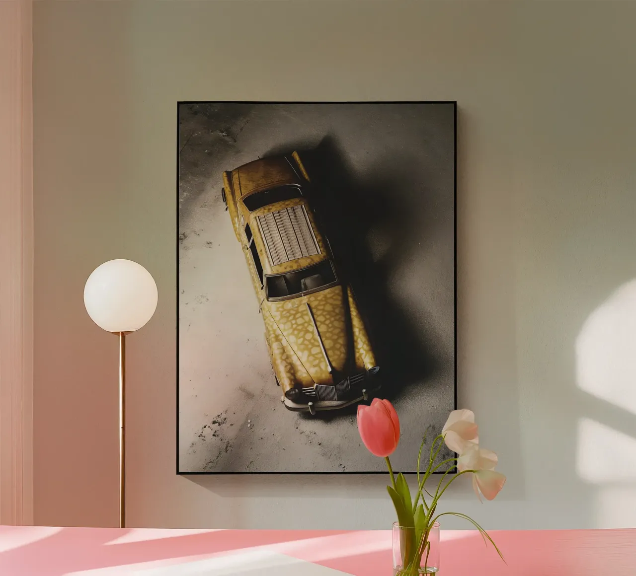 Auto d'epoca gialla plexiglass da CAR EDITION