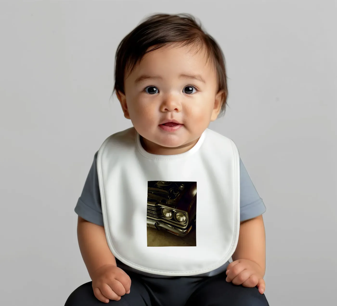 Classic Car Front Detail Babylätzchen von CAR EDITION