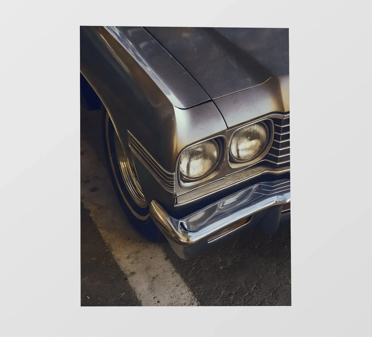 Dettaglio frontale di un'auto d'epoca telo in pvc da CAR EDITION