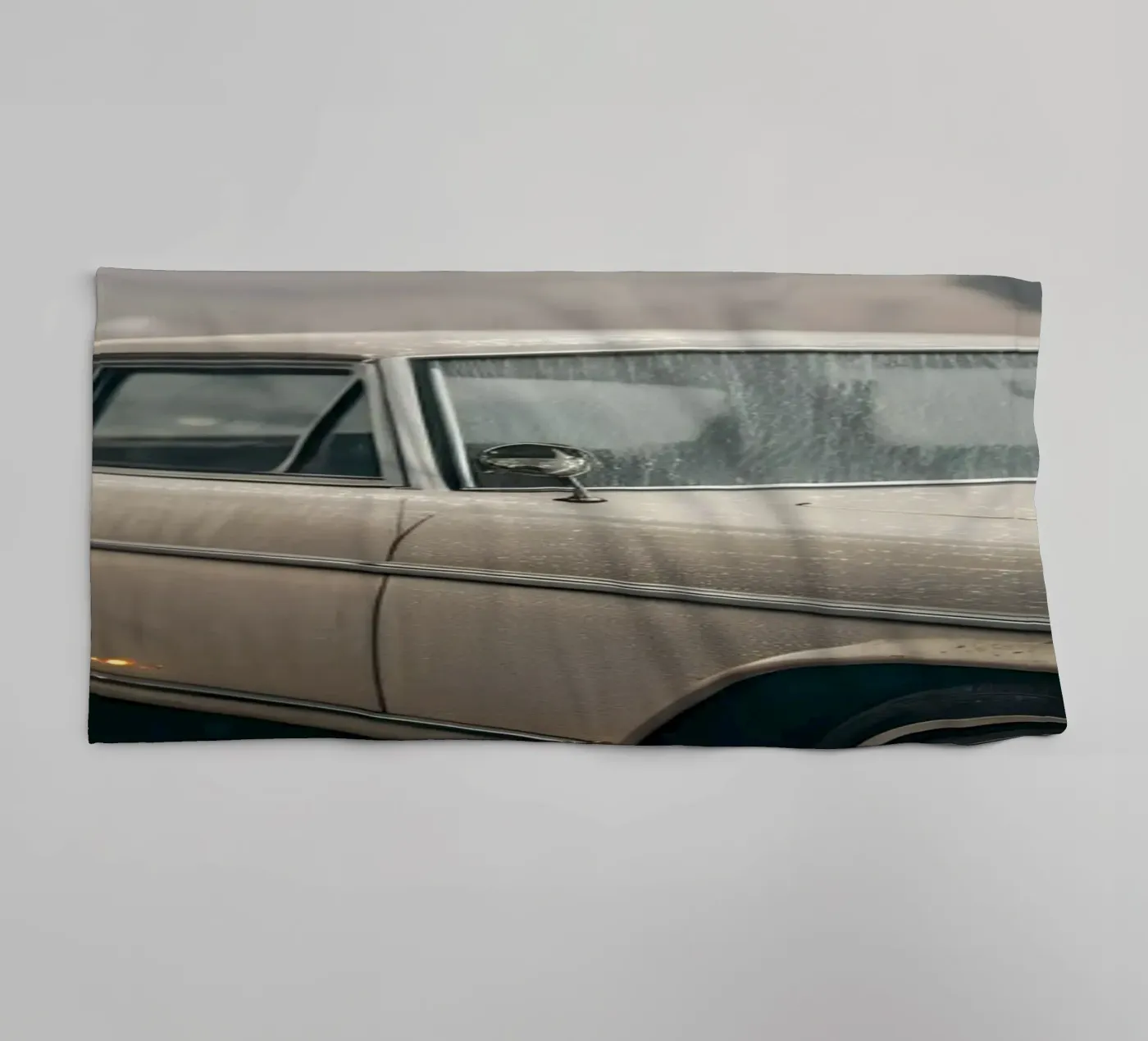 Pluie de voitures classiques serviette de bain de CAR EDITION