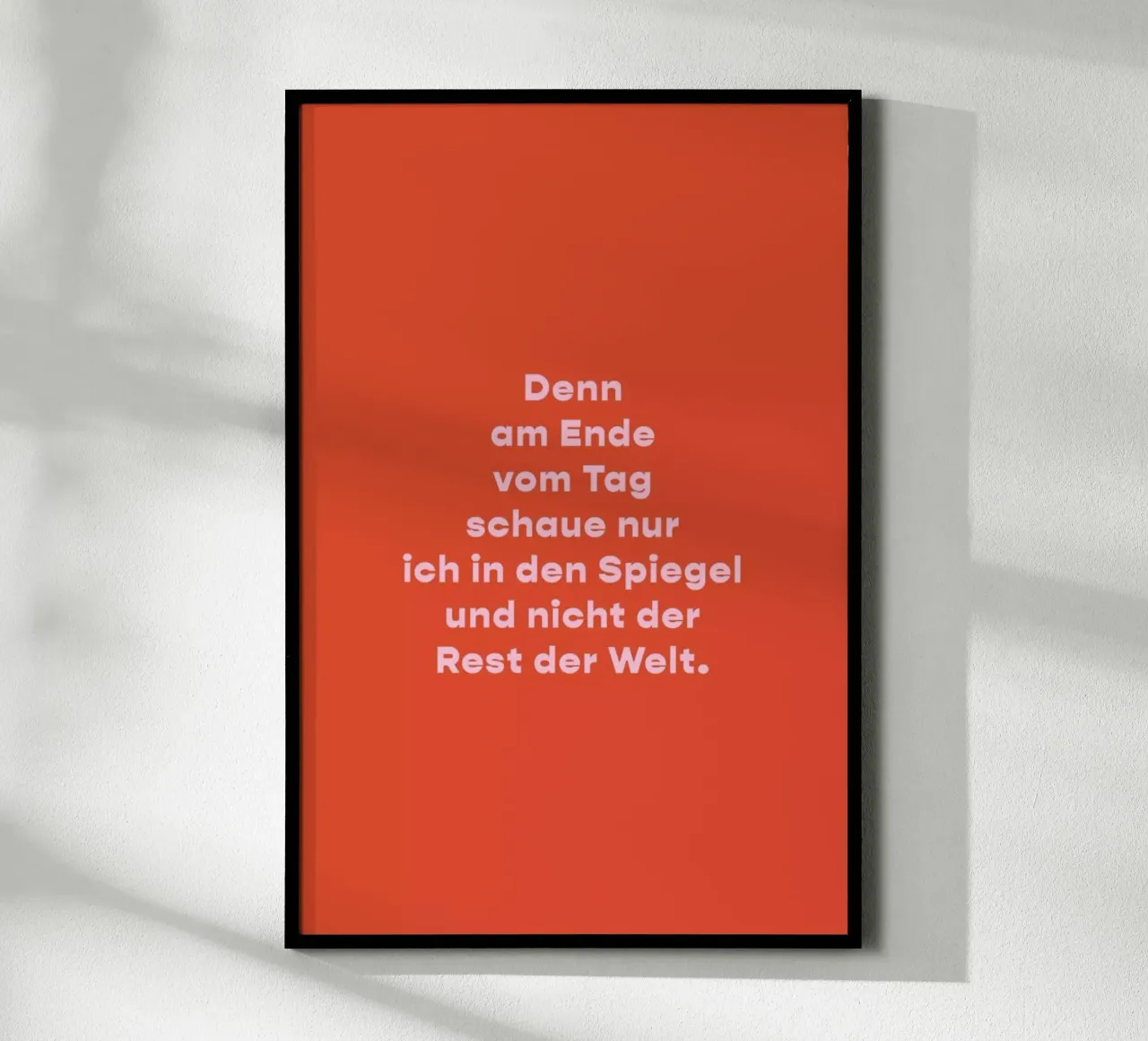 Spieglein, Spieglein poster met houten frame van vonkopfbisfuss x JUNIQE