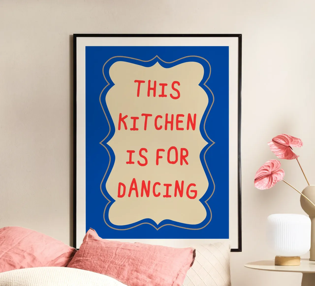 This kitchen is for dancing poster con telaio in alluminio da edsonramosart