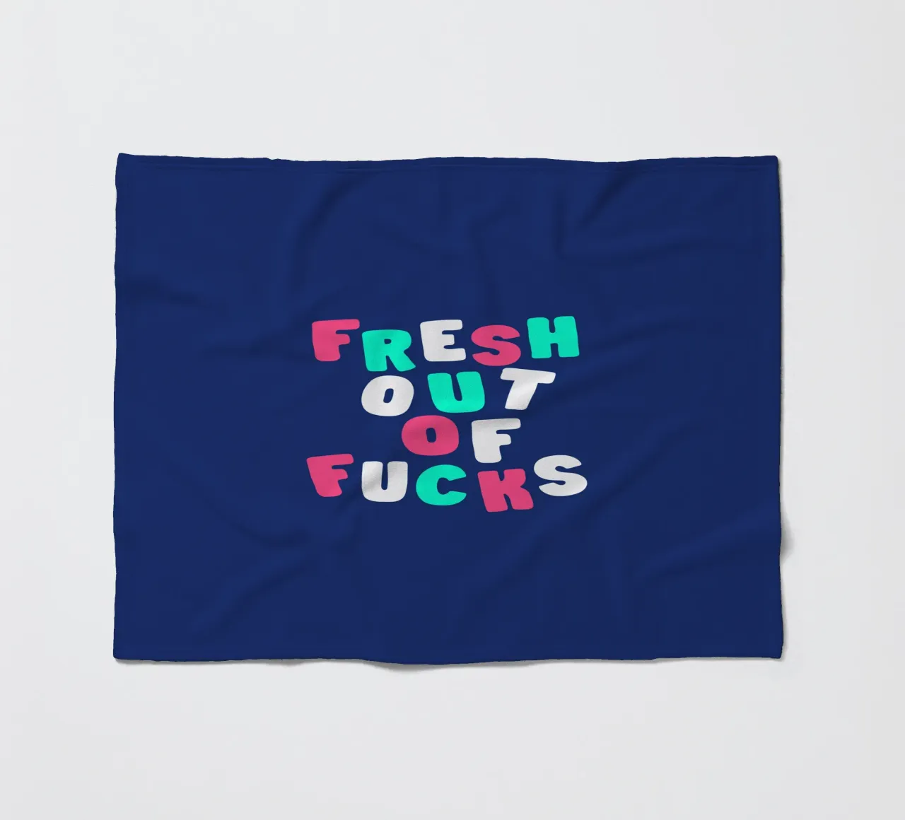 Fresh Out of Fucks Sassy Bold Sarcastic Typography Design coperta in pile da THE MOTIVATED TYPE