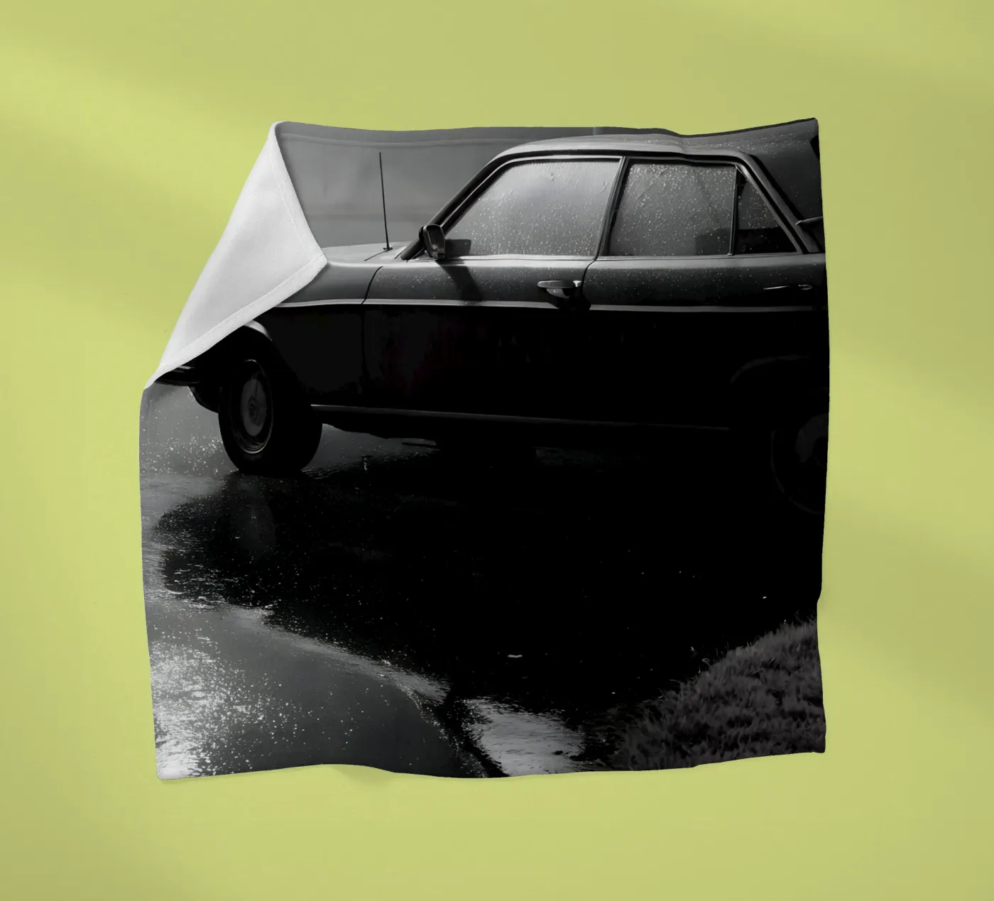 Monochrome Oldtimer Fleecedecke von CAR EDITION