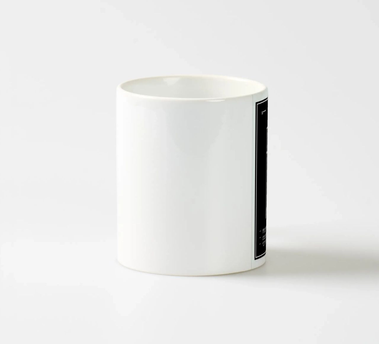 Penguin Grid Font tazza in ceramica da Marcin Plonka