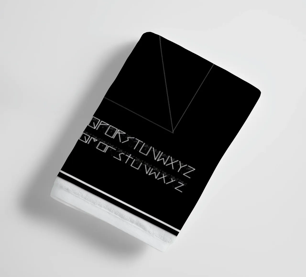 Penguin Grid Font asciugamano da bagno da Marcin Plonka
