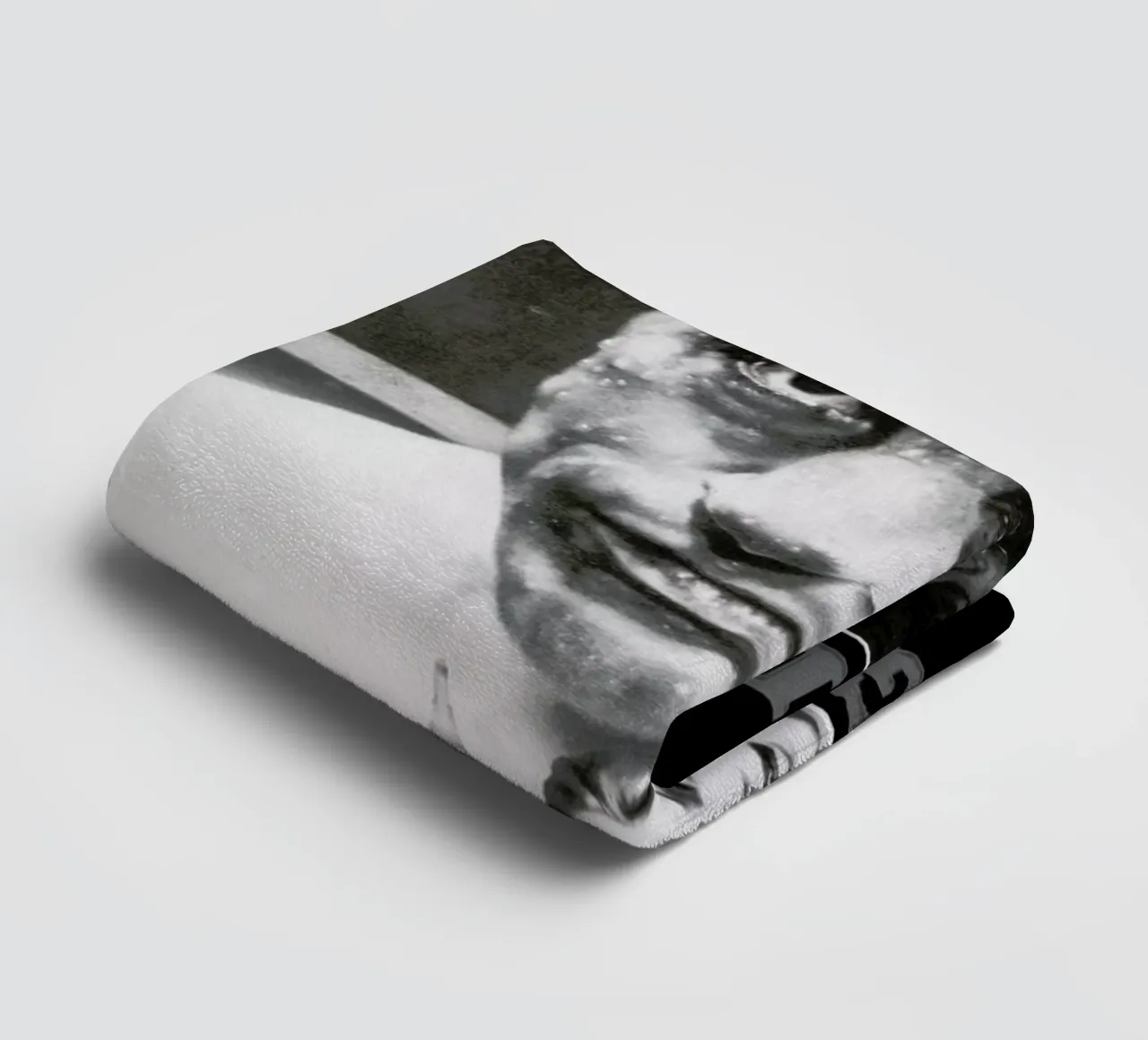‘Raging Bull’ Retro Movie Poster towel by Gallery Print and Art Limited