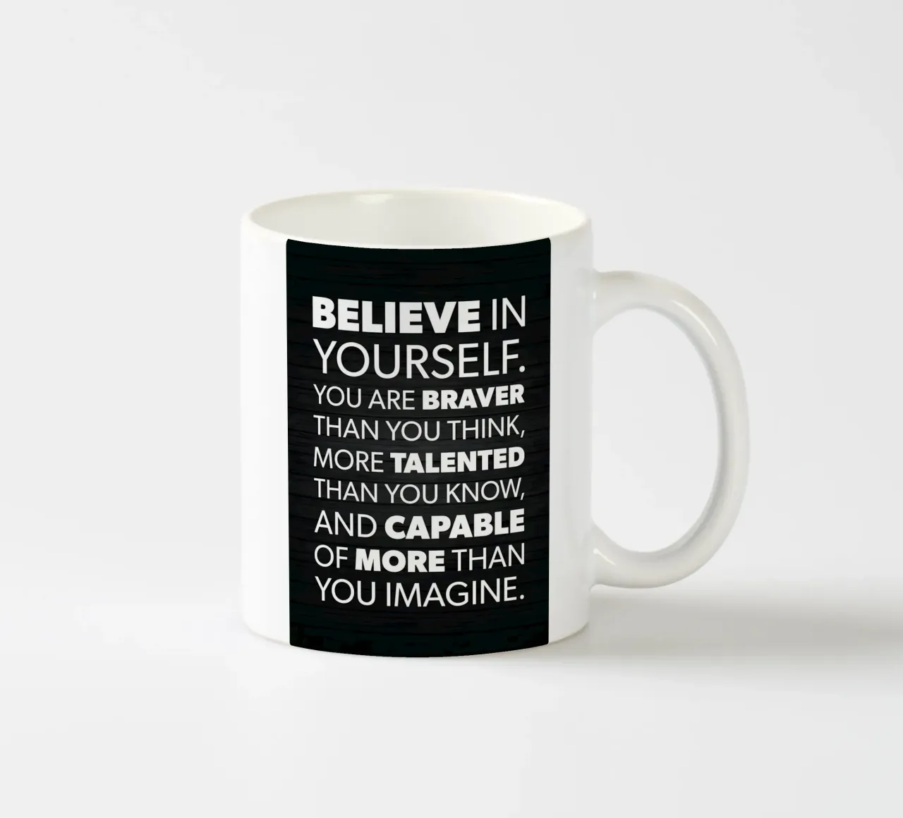 Supereroe solleva pesi tazza in ceramica da Aara