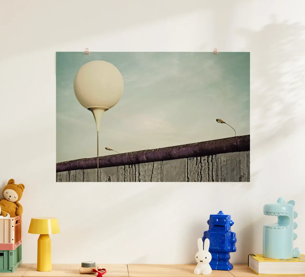 Wall 01 poster da Michael Belhadi