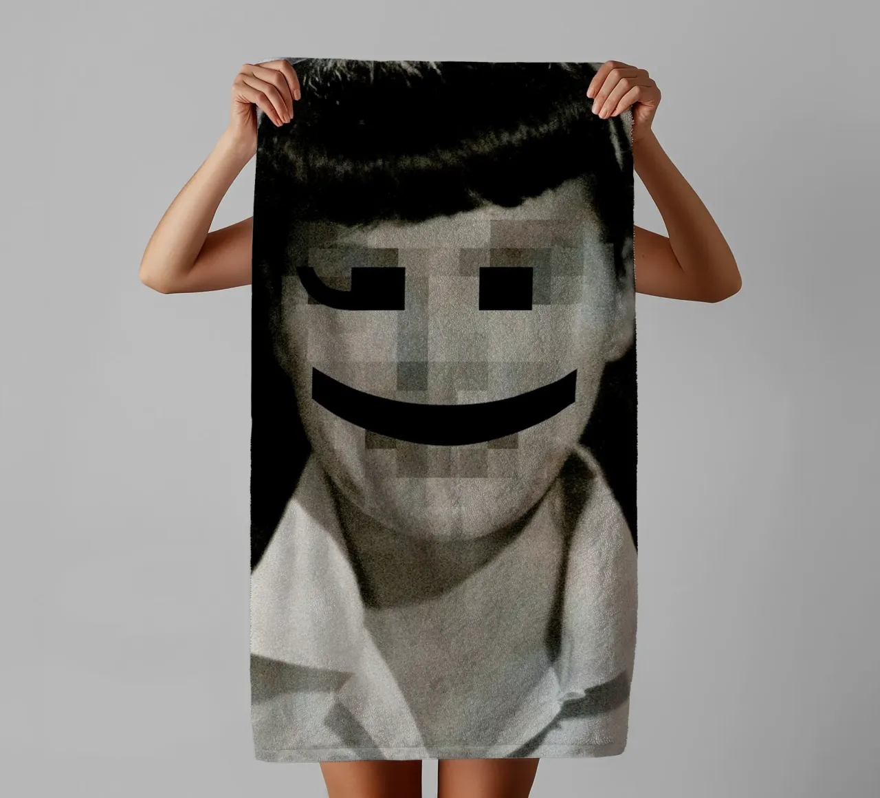 Retro Pop Emoticons Betty asciugamano da bagno da Butcher Billy