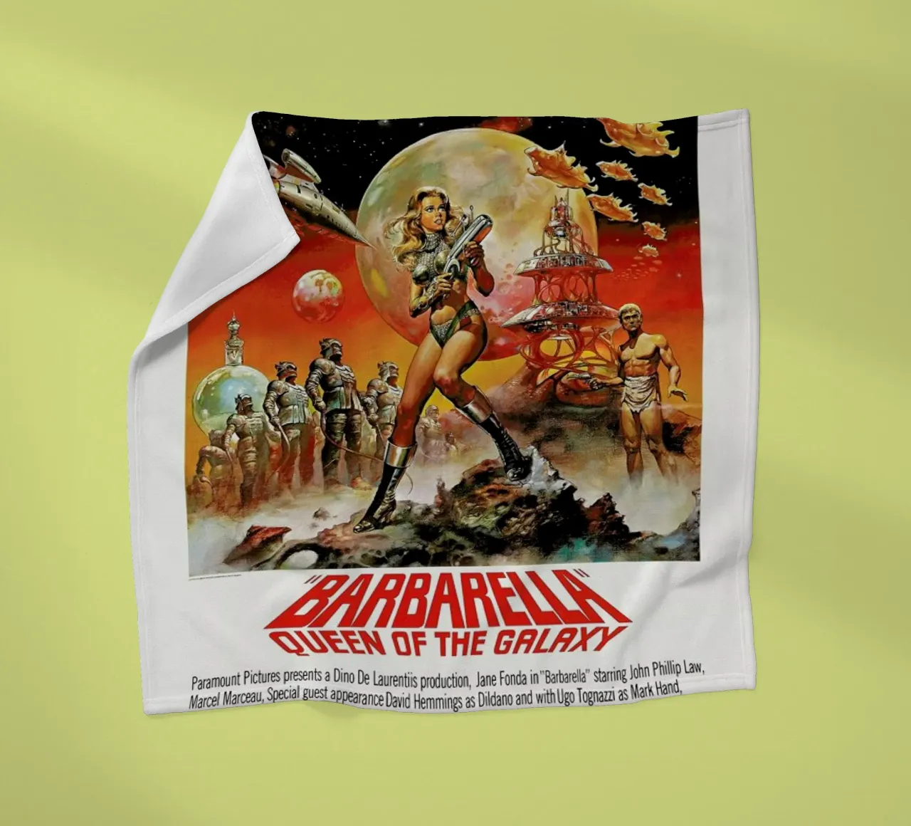 ‘Barbarella’ Retro Movie Poster coperta in pile da Gallery Print and Art Limited