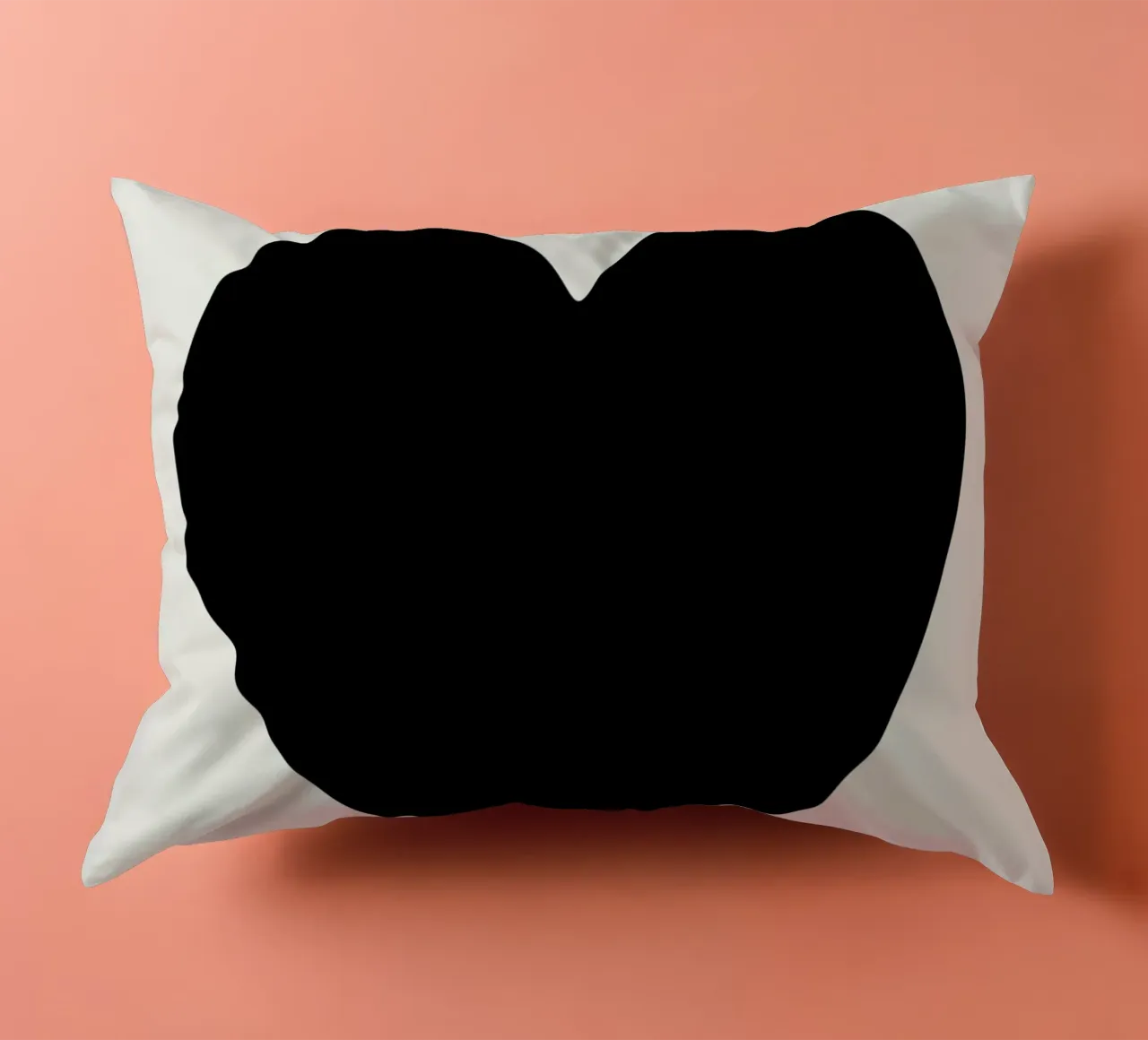 Cuore nero cuscino da Rose Beck Art