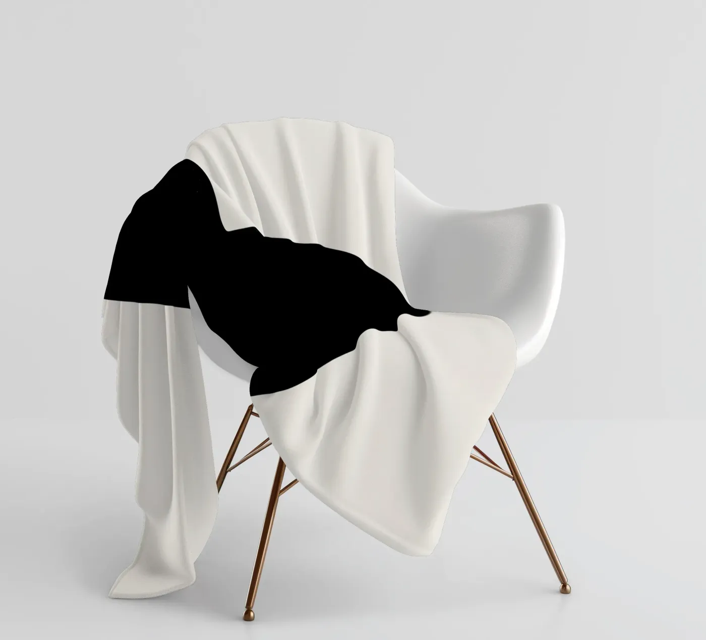 Cuore nero coperta in pile da Rose Beck Art