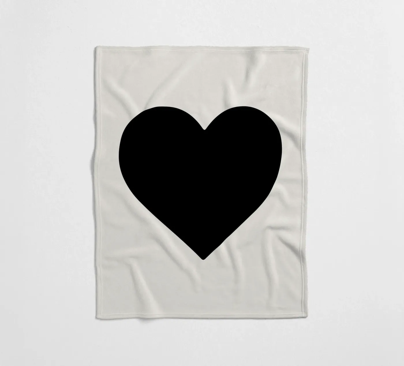 Cuore nero coperta in pile da Rose Beck Art