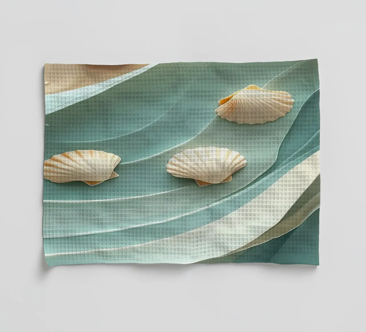 Conchiglie su onde stilizzate su una spiaggia di sabbia canovaccio da cucina da pixelbull - medieval art and more