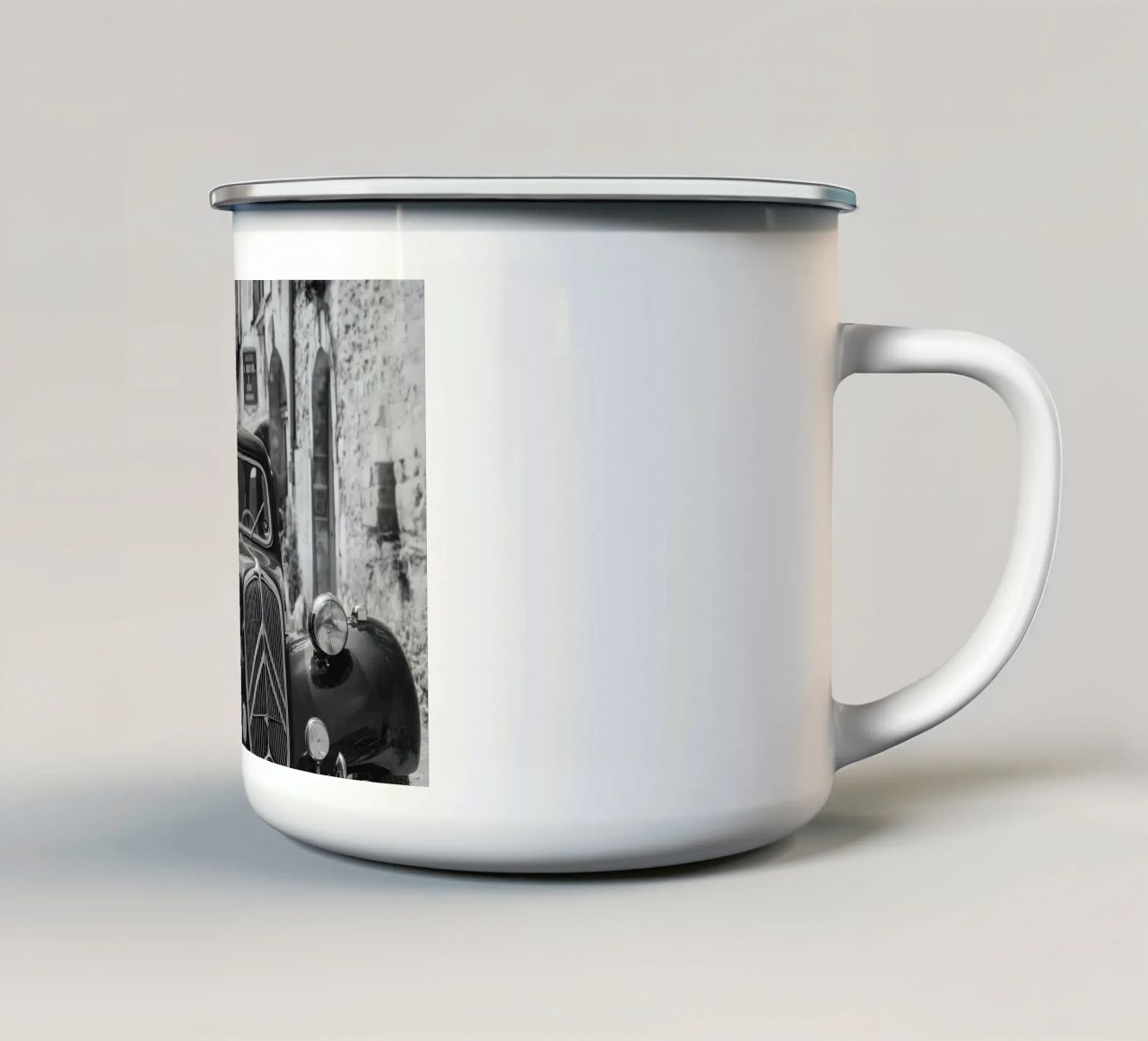 Un tocco di nostalgia tazza in smalto da M-Ulrich-Digital Art