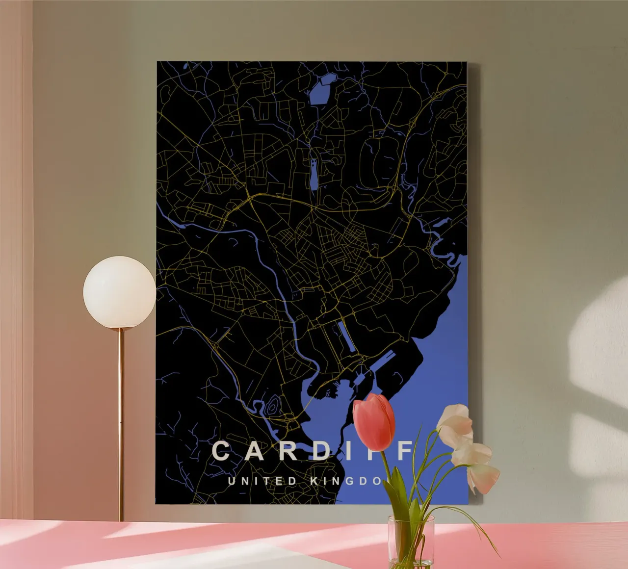 Mappa della città di Cardiff Regno Unito nero e oro tela con Cornice a cassetta da Cartographers Library