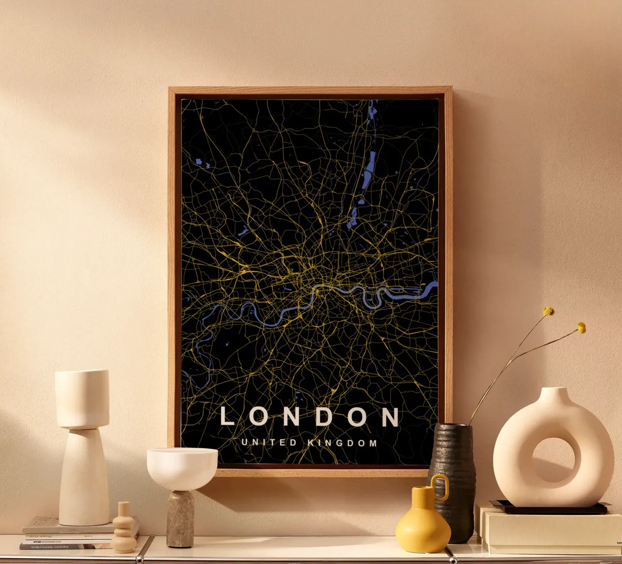 Mappa della città di Londra Regno Unito nero e oro tela con Cornice a cassetta da Cartographers Library