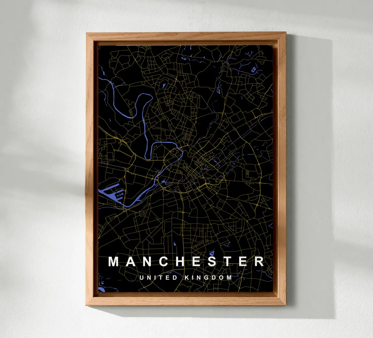 Mappa della città di Manchester Regno Unito nero e oro alluminio dibond da Cartographers Library