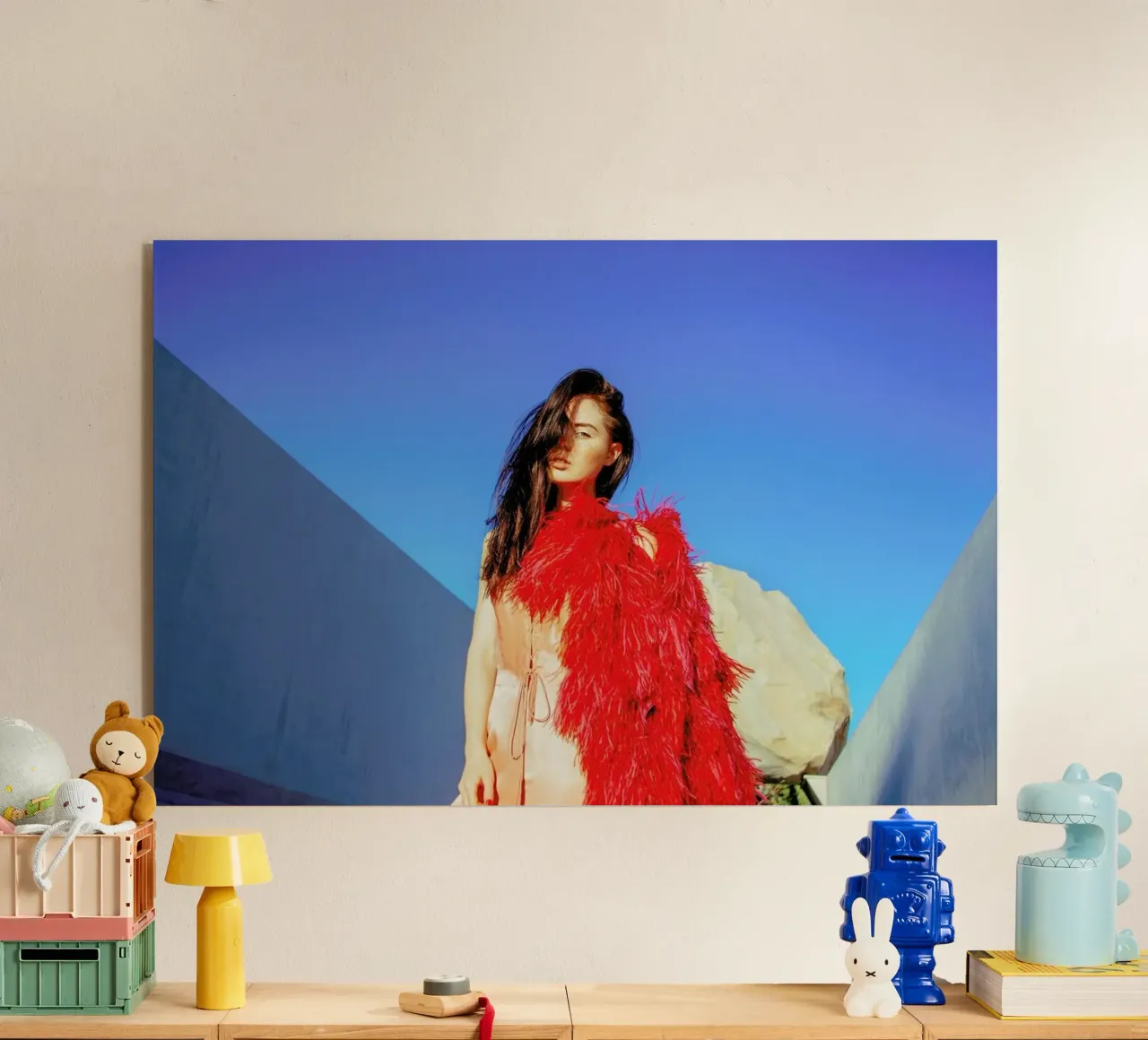 Red VS Blue plexiglass da Aysha Banos