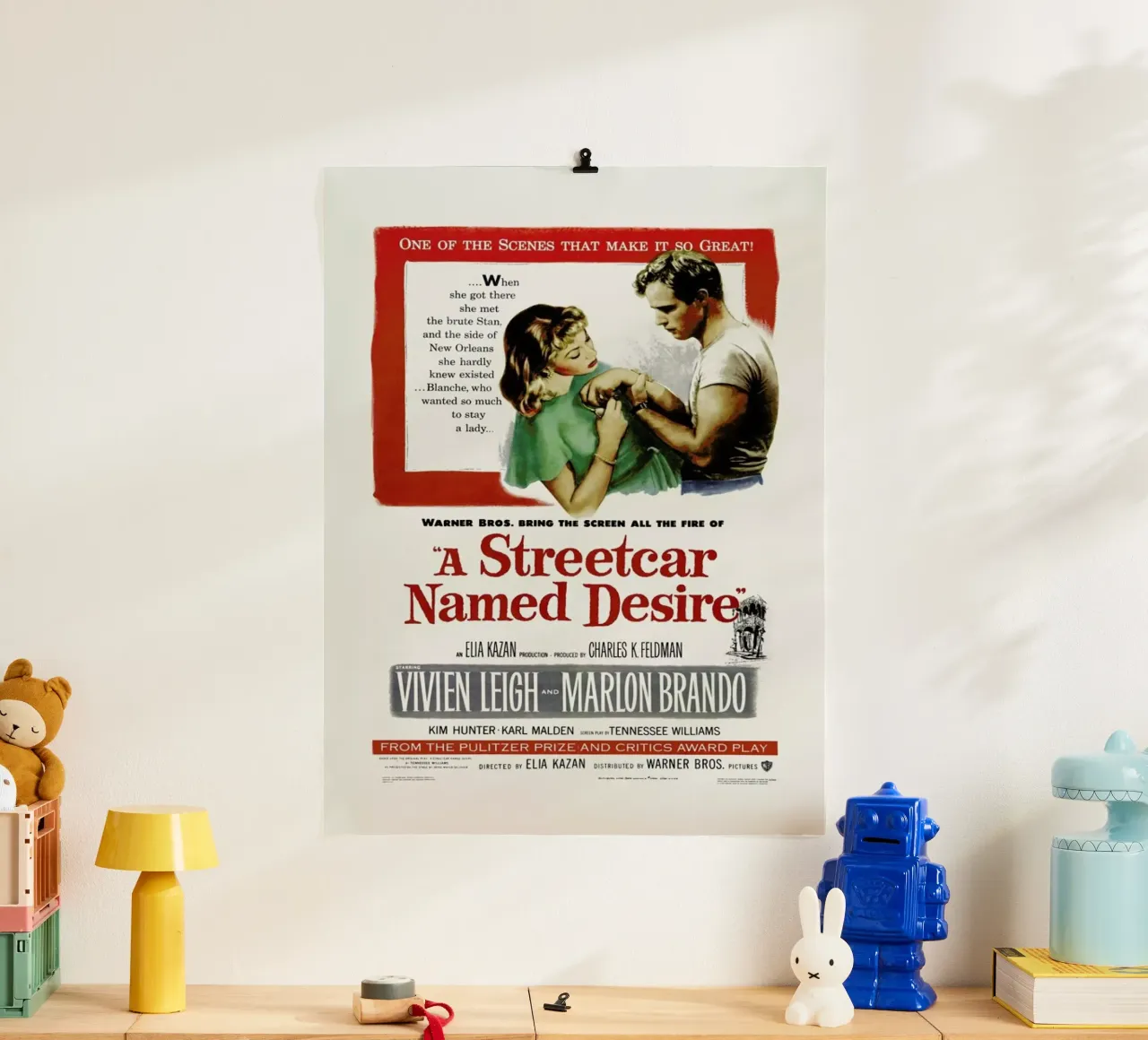 ‘A Streetcar Named Desire’ Retro Movie Poster poster con telaio in legno da Gallery Print and Art Limited