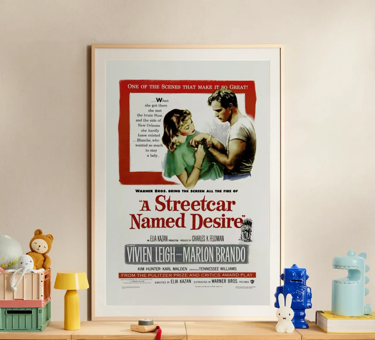 ‘A Streetcar Named Desire’ Retro Movie Poster poster con telaio in legno da Gallery Print and Art Limited