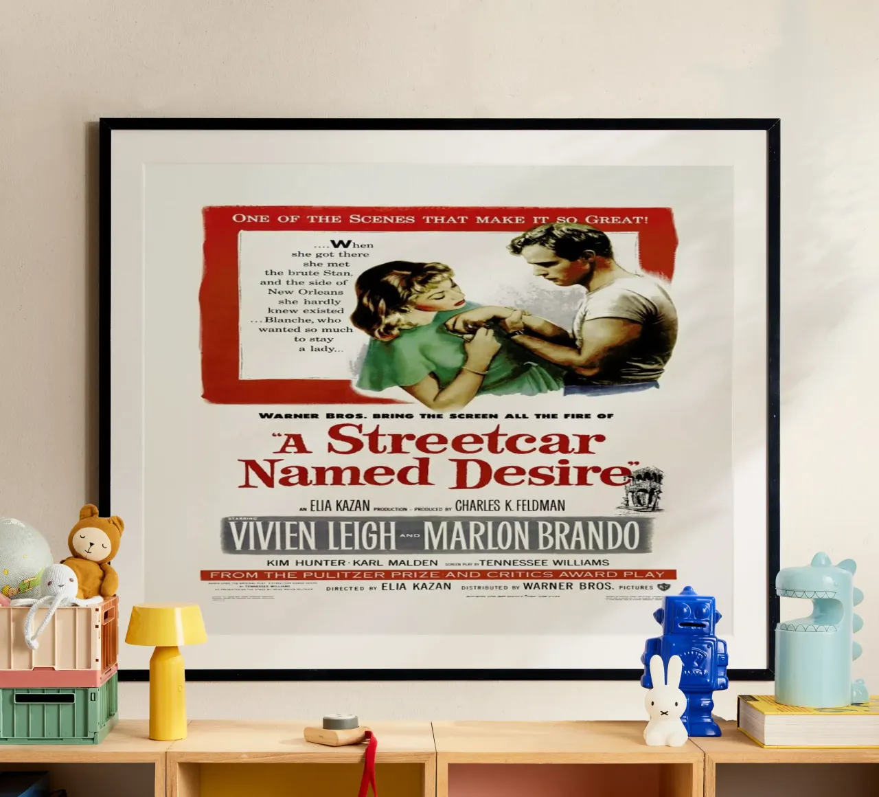 ‘A Streetcar Named Desire’ Retro Movie Poster poster con telaio in legno da Gallery Print and Art Limited