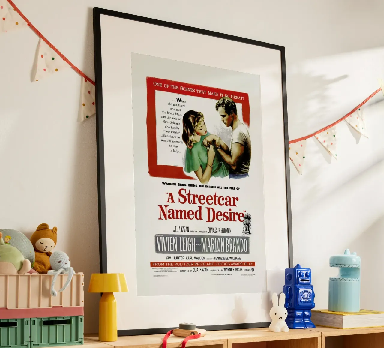 ‘A Streetcar Named Desire’ Retro Movie Poster poster con telaio in legno da Gallery Print and Art Limited