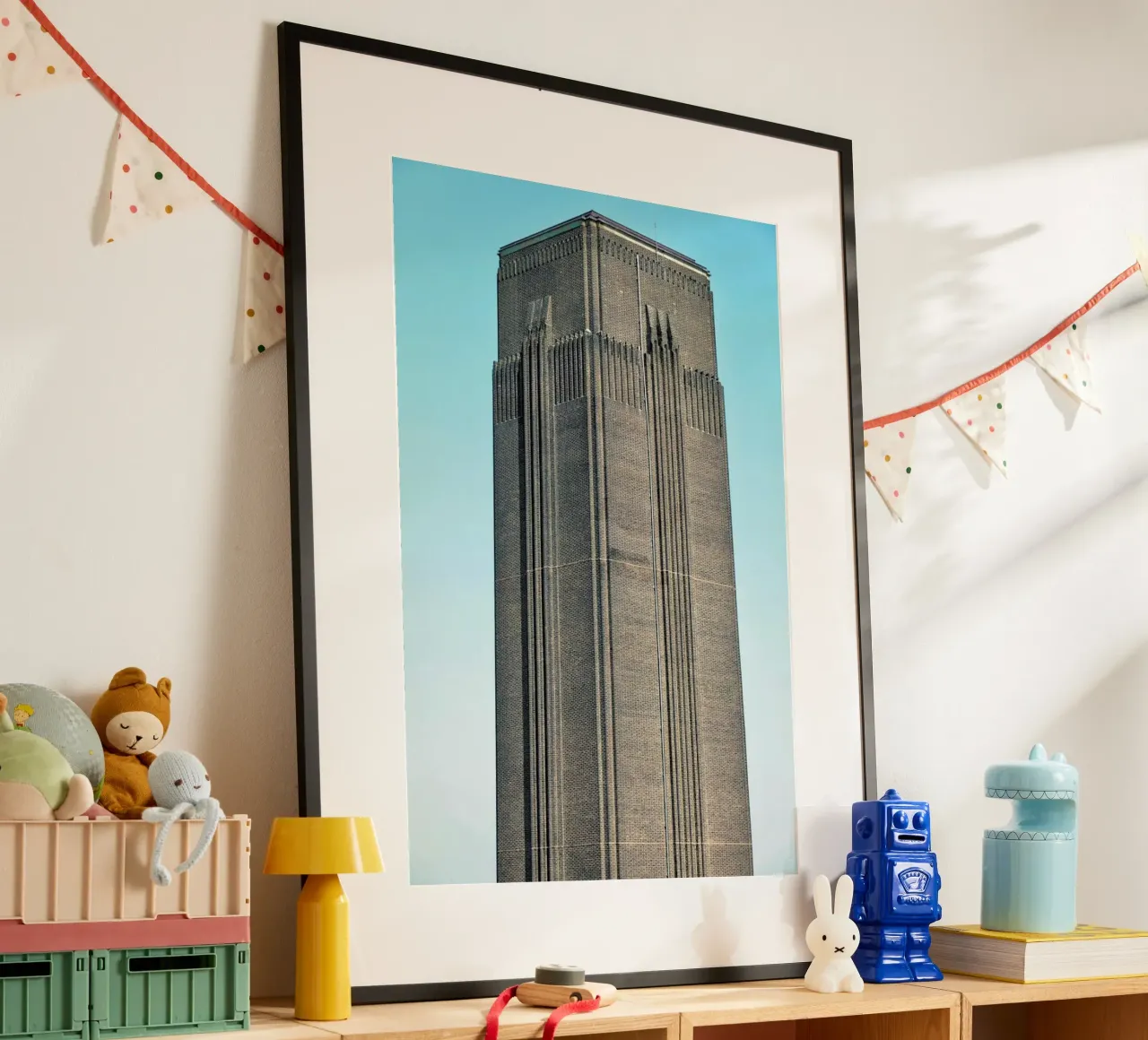 Tate Modern 02 poster con telaio in plastica da Michael Belhadi