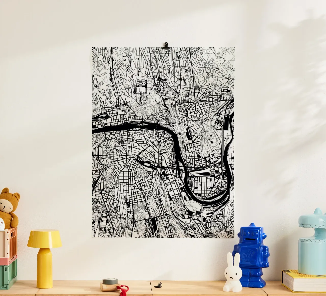 Prague Black & White poster con telaio in legno da Planos Urbanos