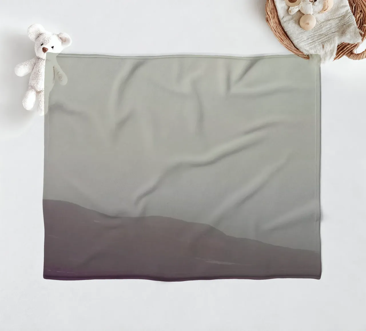 They must be somewhere coperta in pile da Nur Mut
