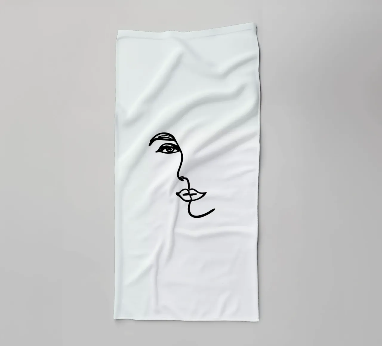 Mirrored towel by Pure
