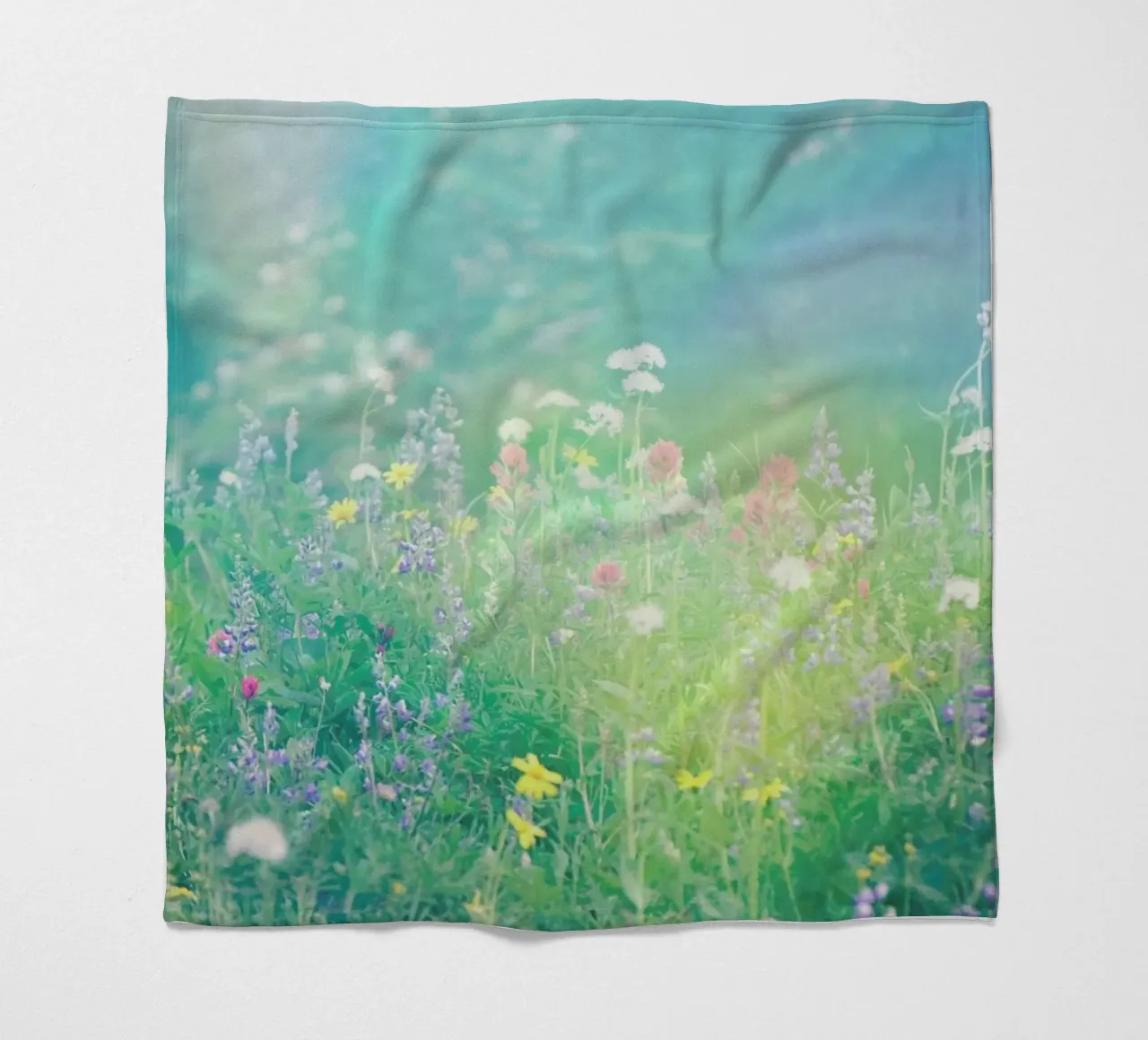 Mountain Wild Flowers 2 coperta in pile da Robin Delean
