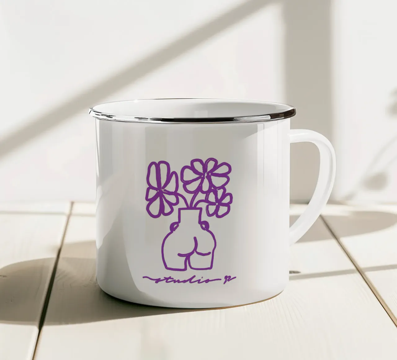 Booty Blooms – Studio 92 tazza in smalto da Studio Mooodz