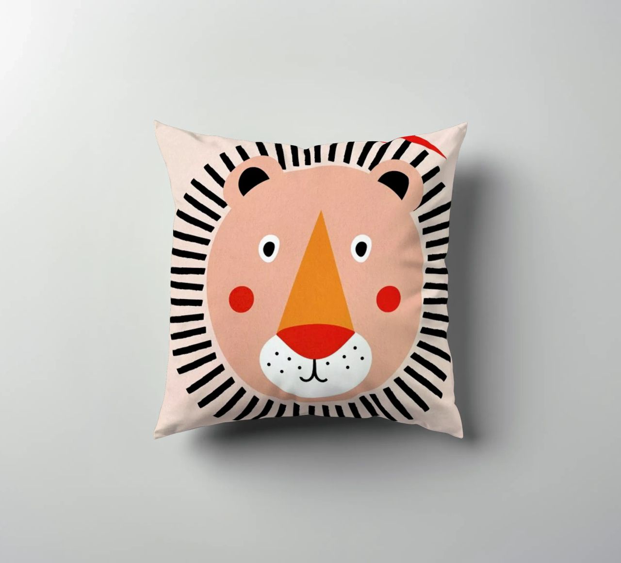Well Dressed Lion cuscino da Little Flourishes