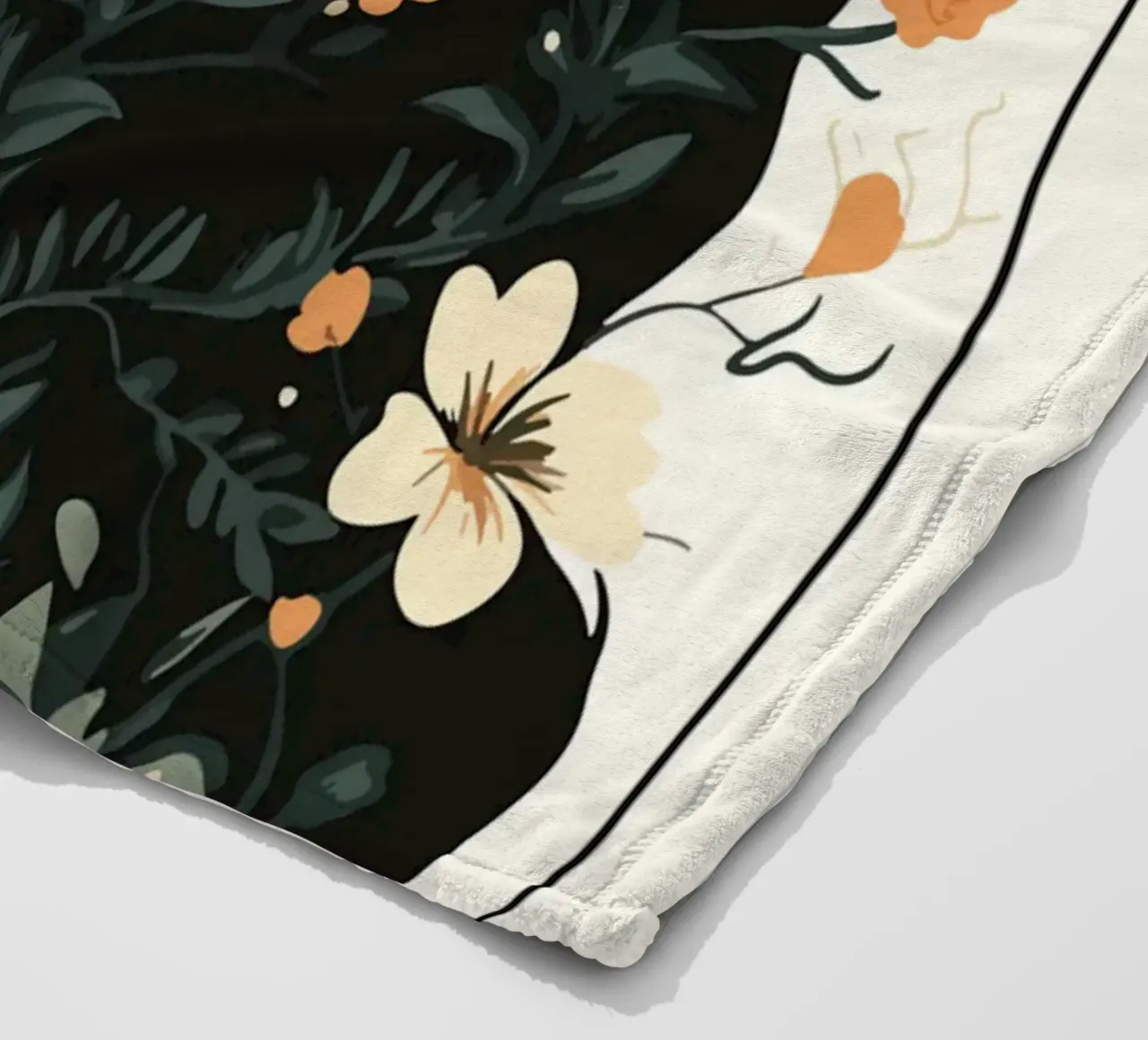 Donna di profilo con splendore floreale coperta in pile da pixelbull - medieval art and more