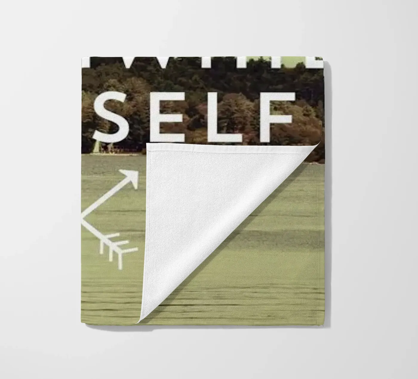 Worthwhile Strandtuch von Vintage Skies