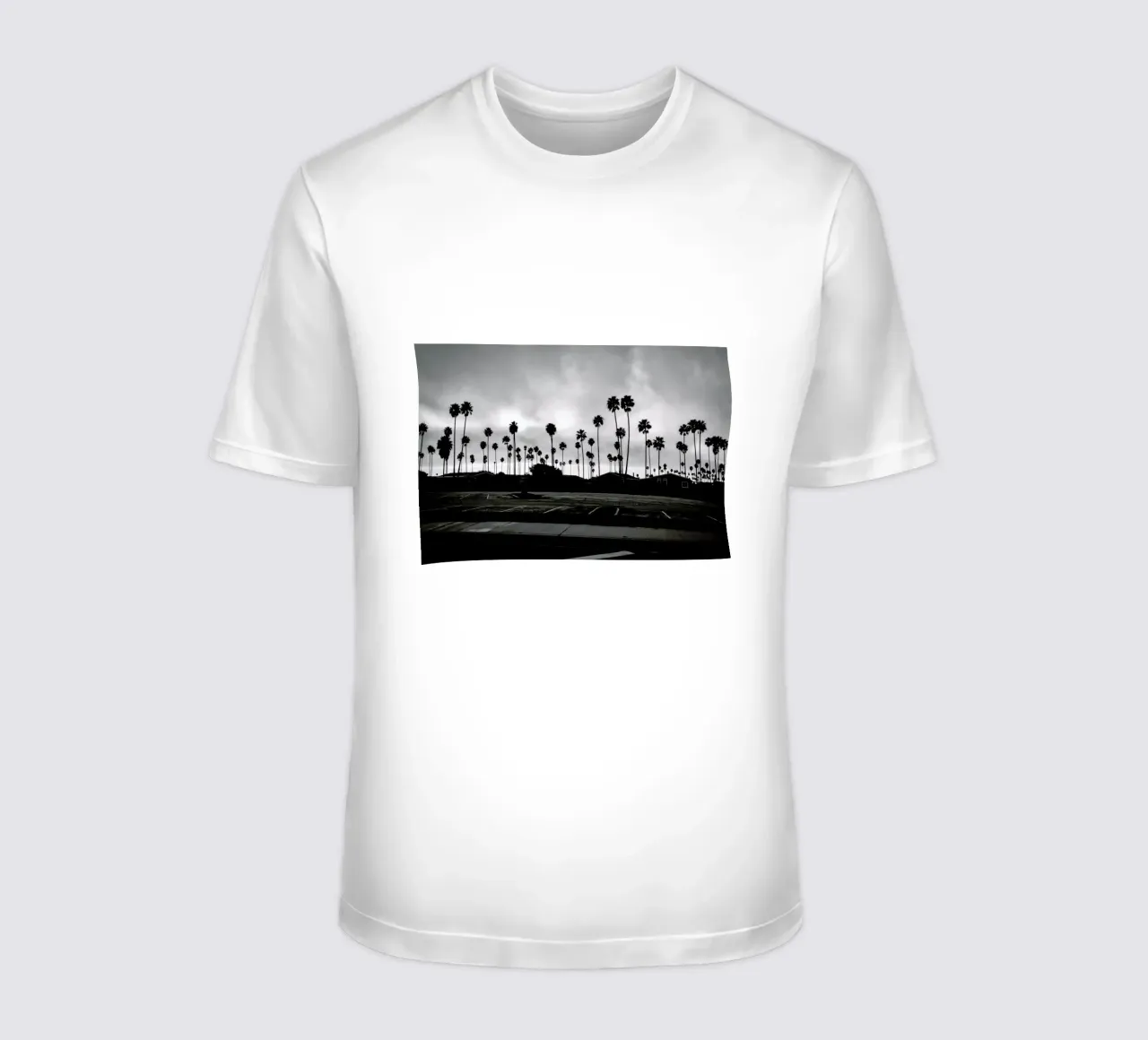 Palmtree Takeover T-Shirt von In Full Color