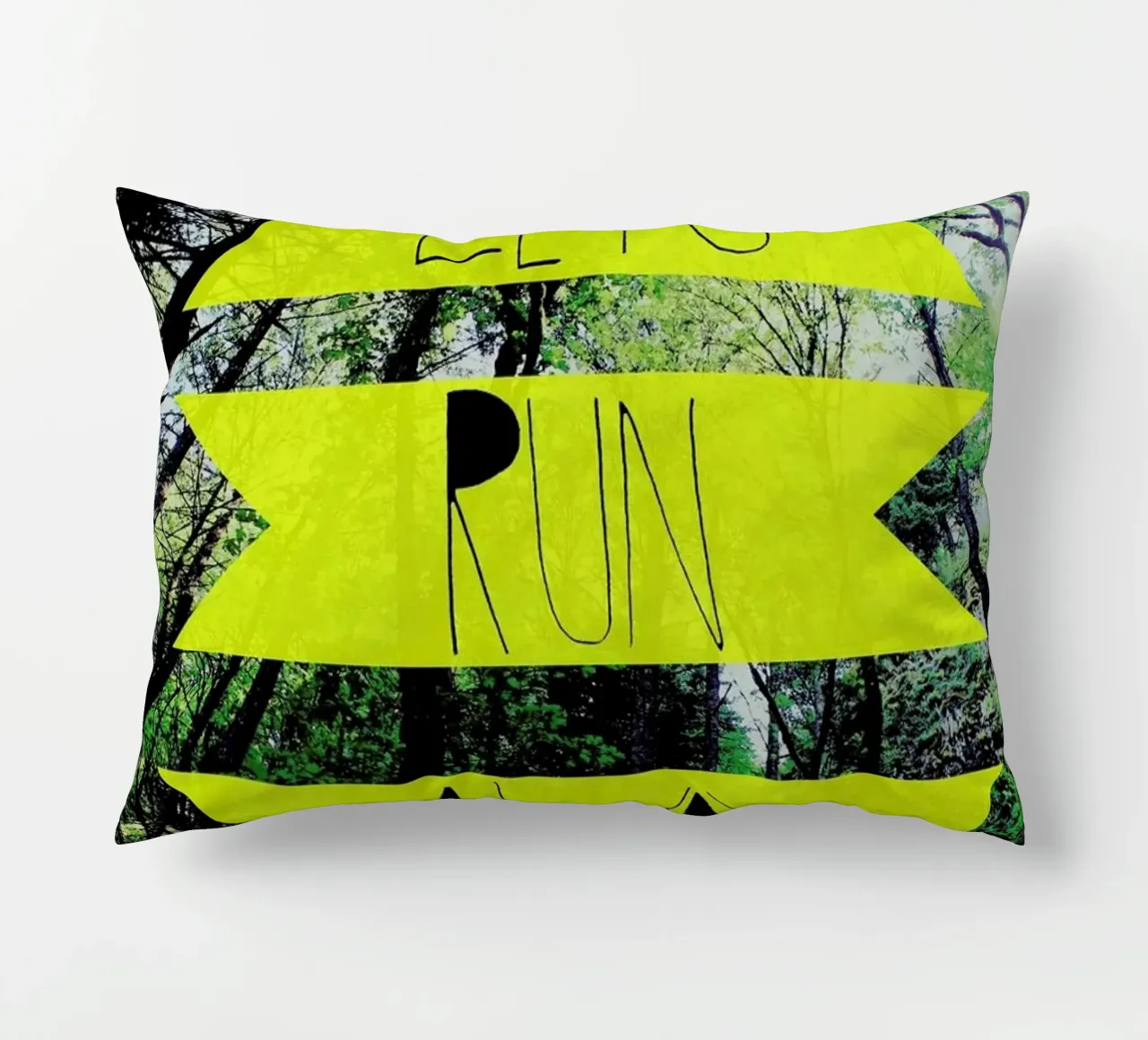 Let's Run Away - to the forest cuscino da Leah Flores