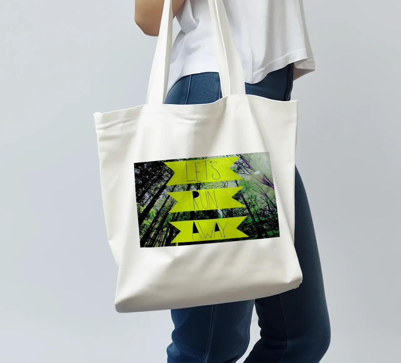 Let's Run Away - to the forest borsa in juta da Leah Flores