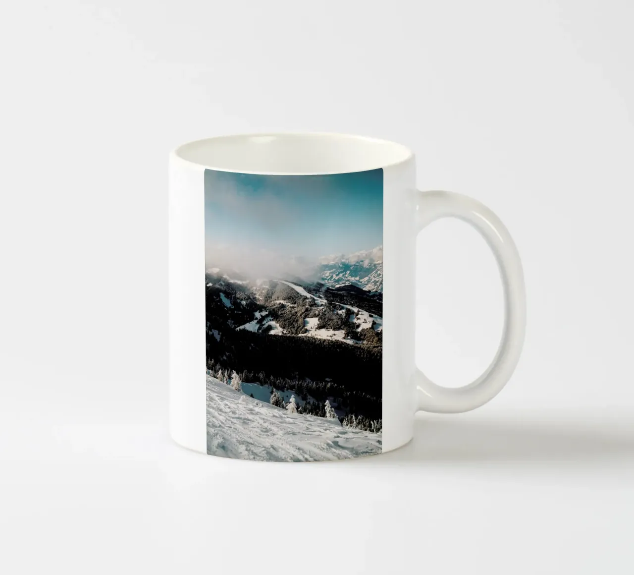 Austrian Alps in the Sun tazza in ceramica da Sebastian Hilgetag